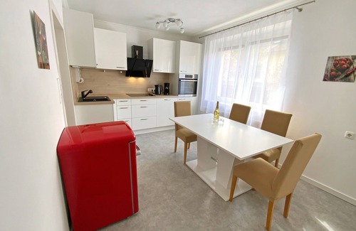 Sankt Polten Apartamento | Modernes Apartment in Ruhiger und Zentrale Lage - Perfekt für Familien & Gruppen
