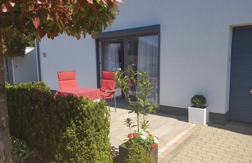 Buergstadt Apartamento | Modernes Apartment mit Terrasse