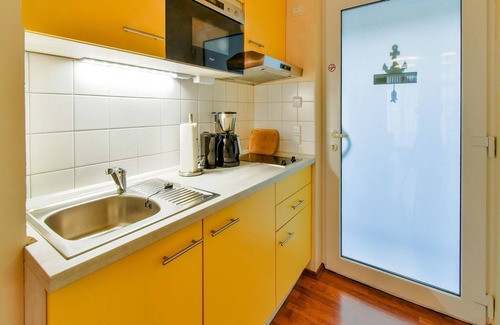 Wiek Apartamento | Modernes Appartement mit Terrasse auf Rügen
