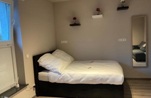 Alsdorf Apartamento | Modernes Studio am Dreiländereck