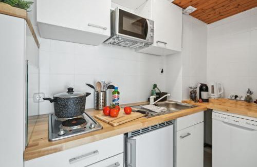 Guels Apartamento | Modernes Studio im Erdgeschoss - ZachaStay Koblenz Guels