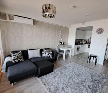 Jyvaskyla Apartamento | Moderni maisemakaksio asuntomessualueella