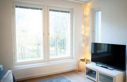 Myyrmaki Apartamento | Moderni uudisyksiö pk-seudulla