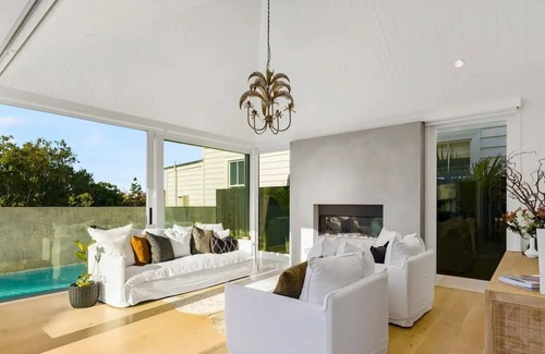 Grey Lynn Villa | Modernised Heritage Villa in Auckland