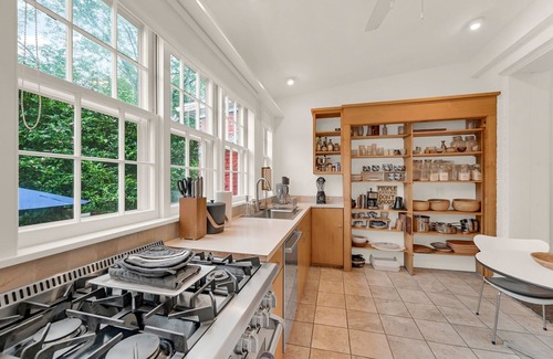 Athens Casa | Modernist Upstate Retreat