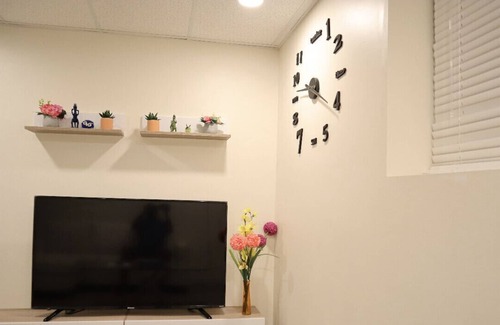 East Kildonan Casa | Modernized and spacious suite