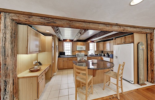 East Dennis Casa | Antique House Desde 1727 - Modernizado El 2 de Acres y cerca de la playa!