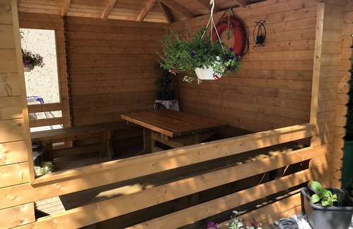 Wiek Casa | cabaña modernizada en Wiek Rügen tranquila con pabellón cubierto