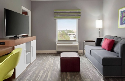 Midwest City Alquiler De RV | Modernly Designed Rm near Newey Shopping Center!