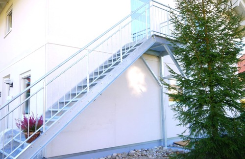 Waltenhofen Apartamento | Apartamento amueblado de forma moderna en la planta superior en absoluta calma.
