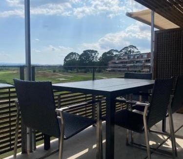 Torroella de Montgri Apartamento | Moderno apartamento en Empordà Golf
