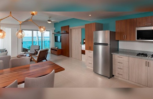 Luperon Apartamento | Moderno Apartamento, Vista al Mar, Ideal Para Familias y Amigos,3 Dormitorios