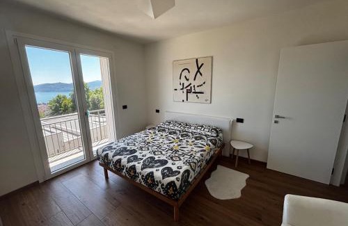Cissano Apartamento | Moderno appartamento vista sul lago Maggiore