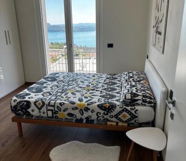 Cissano Apartamento | Moderno appartamento vista sul lago Maggiore
