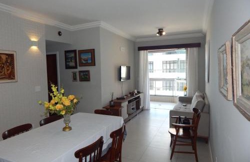 Braga Apartamento | Moderno e reformado 2 quartos com varanda e garagem