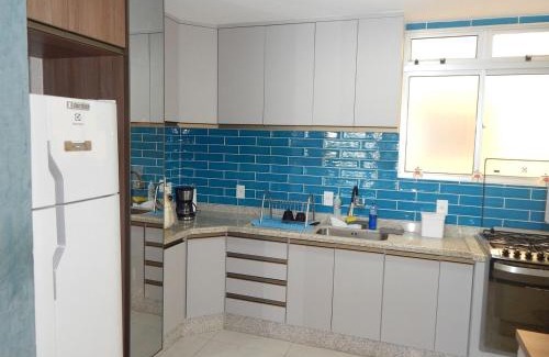 Braga Apartamento | Moderno e reformado 2 quartos com varanda e garagem