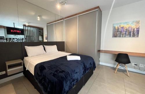 Campo Belo Apartamento | Moderno Studio Line Up - Vaga e AC | Delfhy