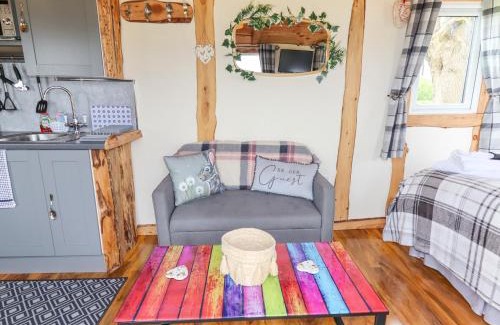 Denbigh Casa | Moel Y Parc