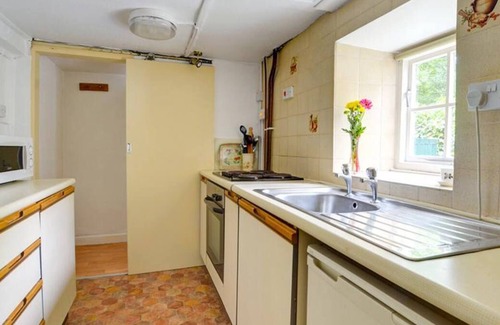 Machynlleth Casa | Una simple y tradicional casa de campo de fin de terraza, en el pueblo de Darowen, en las colinas entre Cemmae