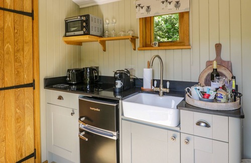Llanbedr Cabaña | Moelfre - Shepherds Hut