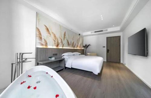 Moganshan Casa | Moganshan Qingyue Banxia Hot Spring Resort