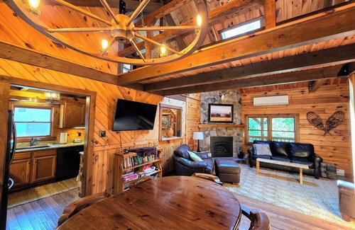 Nisbet Casa | Mohawk Mountain Lodge