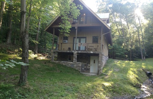 Loudonville Cabaña | Mohican river and Mohican state park cottage