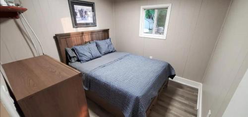 Centre Hastings Cabina | Moira Lake Cottages