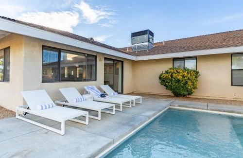 Yucca Valley Casa | Mojave Moon by AvantStay Modern Bright JT Home in Great Location w Pool Hot Tub