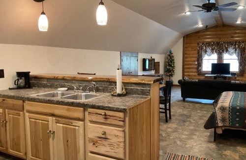 Large Apartamento | MOJO'S LOFT
