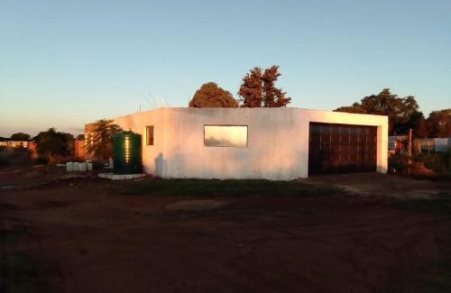 Akasia Casa | Mokoena Village guesthouse