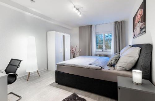 Bachviertel Apartamento | MOLA Apartments-Historische Ferienwohnung im Bachviertel Herdecke Zentrum für 3 Personen-Gratis Parkplatz-Highspeed WLAN-auch für Langzeit geeignet