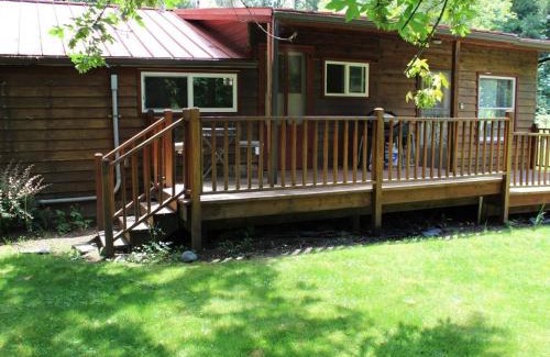 Molalla Casa | Molalla River Cottage