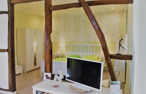 Hueckeswagen Apartamento | Molehill Shire