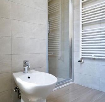 Crocetta-San Lazzaro-Modena Est Apartamento | Molinari House Modena Smeraldo