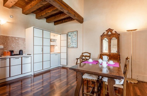 Molina Apartamento | Molino Stucky Residence Caorlina Suite