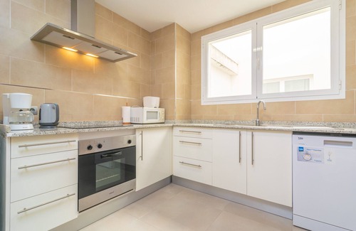 Cala Bona Casa | MOLL 3 - Apartamento con vistas al mar en Cala Bona. WiFi Gratis