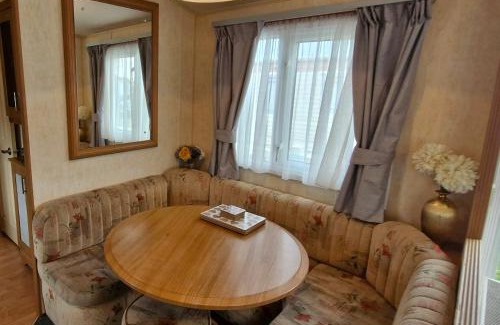 Ingoldmells Complejo | MOLLIES DEN 2 8 Berth 3 Bedrooms The Grange Holiday Park INGOLDMELLS