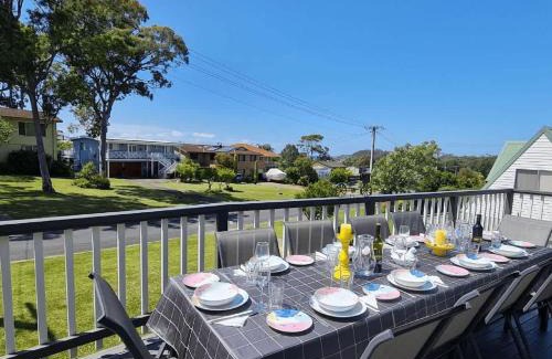 Mollymook Beach Casa | Mollymook Beach Haven - near ocean & golf course
