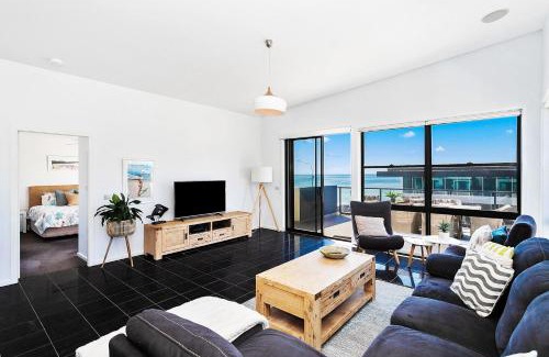 Mollymook Apartamento | Mollymook Luxury Beachfront Apartment 10