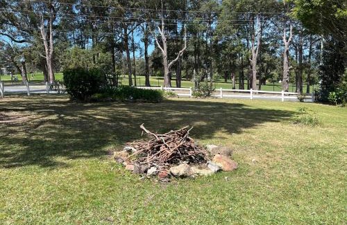Mollymook Casa | Mollymook- Walk to Beach, Surf, Golf Course & Club