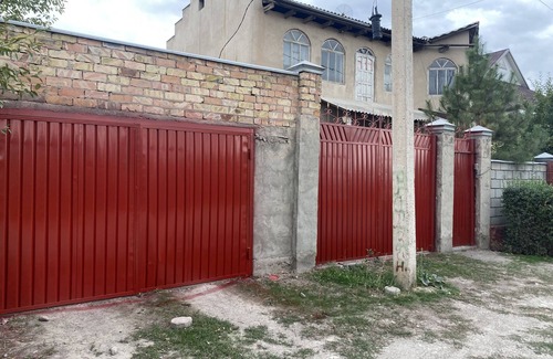 Bishkek Casa | Mom's Old House. Family friendly with backyard. Safe and close to US embassy.