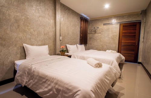 Ayutthaya Hotel | Momento House