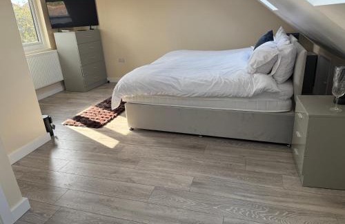 Wall End Casa | Mommas
