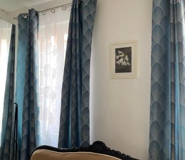 Quartier Saint-Clement - Jardin des Plantes Hotel | Mon beau miroir