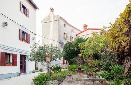 Bale Apartamento | Mon Perin Castrum - Studio Apartment Castel