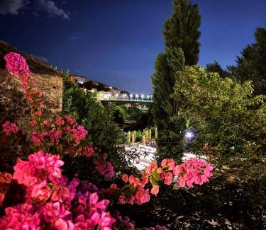 Mostar Old Town Apartamento | MONA Historic central apartment