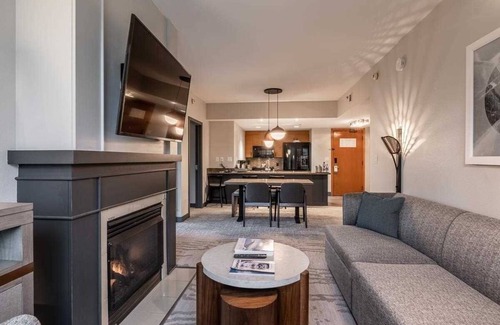 Mammoth Lakes Condominio | ¡Nuevo listado! The Monache at The Village con impresionantes vistas de Mtn
