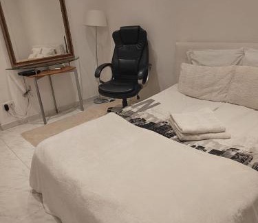Beausoleil Apartamento | Monaco Studio #3 with private patio