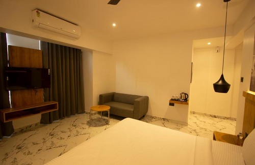 Rabale Hotel | The Monarch Montvert Rabale